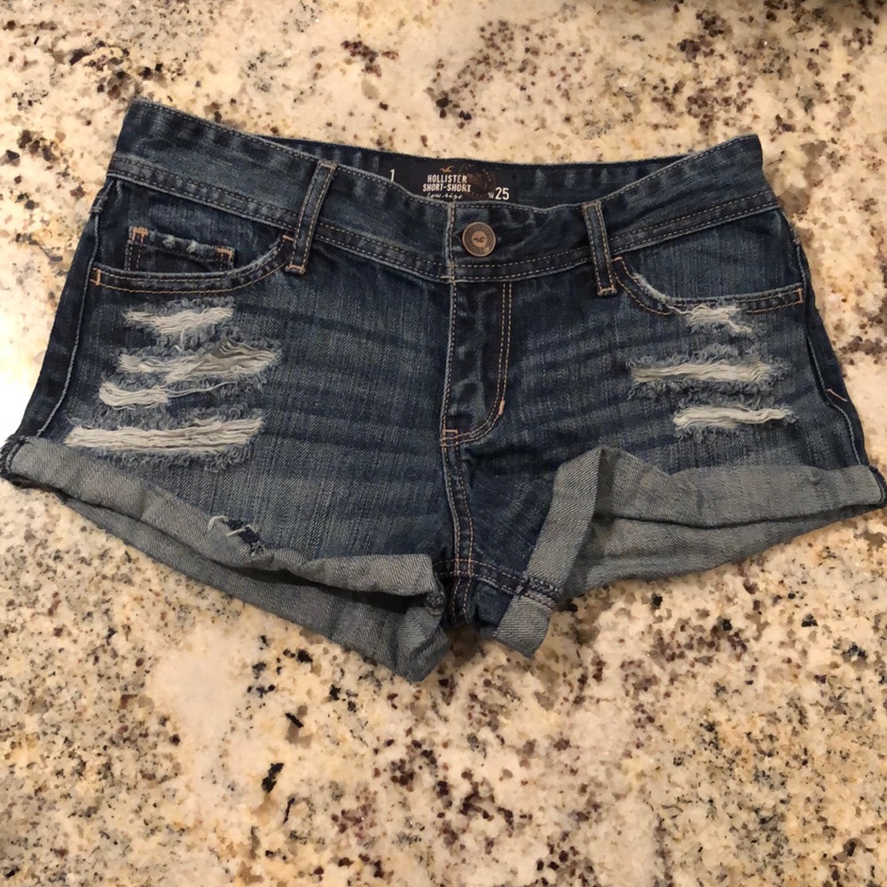 Hollister low rise denim Jean shorts distressed
